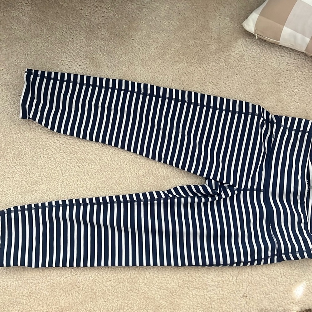 Athleta striped  capri leggings